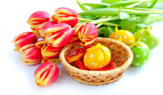 Обои картинки фото праздничные, пасха, тюльпаны, яйца