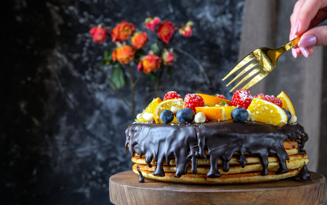 Обои картинки фото еда, торты, глазурь, торт, малина, апельсин, черника