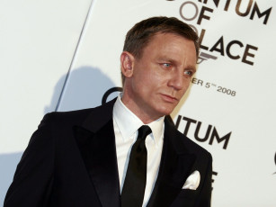 Картинка мужчины daniel craig