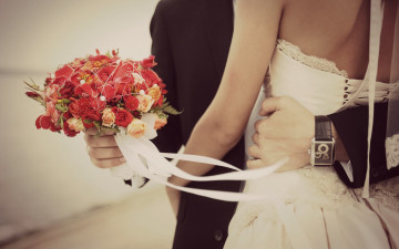 Картинка разное мужчина+женщина свадьба свадебное платье мужчина парень женщина девушка любовь чувства часы цветочки цветы праздник