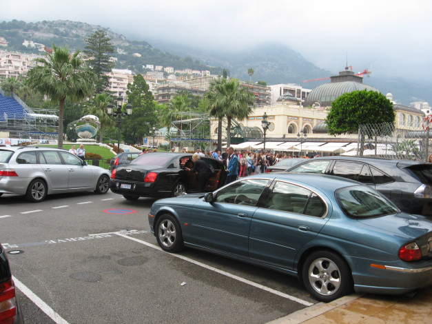 Обои картинки фото монако, города, монте, карло, дома, люди, машины