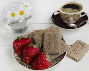 Картинка еда разное цветы ромашки кофе печенье ягоды клубника кружка