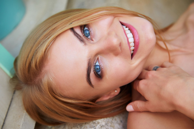 Обои картинки фото мая коноваленко, девушки, мая коноваленко , nancy a,  nancy ace, голубые, глаза, взгляд, улыбка