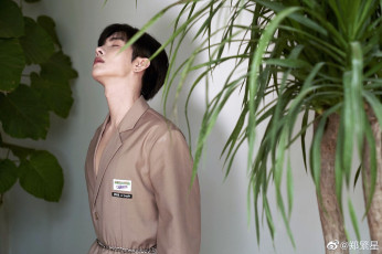 Картинка мужчины zheng+fan+xing актер пиджак сад
