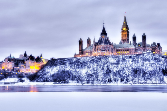 Обои картинки фото парламент, канады, оттава, города, канада, гора, шпиль, часы, купол