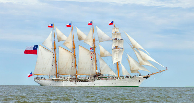 Обои картинки фото esmeralda, корабли, парусники, мачты, паруса