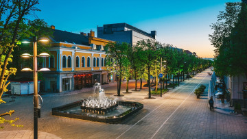 Картинка города каунас+ литва улица фонтан фонари вечер