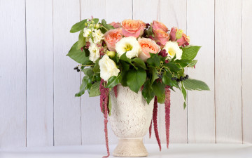 Картинка цветы букеты +композиции розы букет эустома ваза