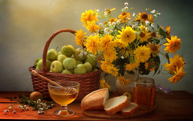 Обои картинки фото еда, натюрморт, букет, корзинка, мед, хлеб