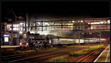 Картинка техника паровозы паровоз огни состав пути рельсы перрон вокзал