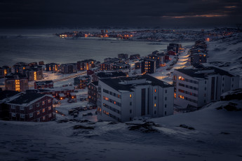 Картинка города -+огни+ночного+города снег гренландия горы машины дома