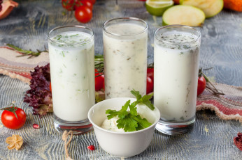 Картинка еда масло +молочные+продукты йогурт помидор лимон зелень овощи стаканы томаты