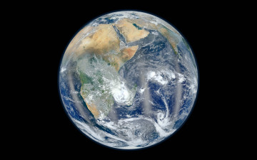 Картинка космос земля африка планета облака