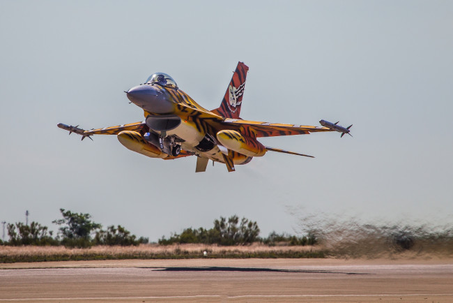 Обои картинки фото f-16am, авиация, боевые самолёты, истребитель