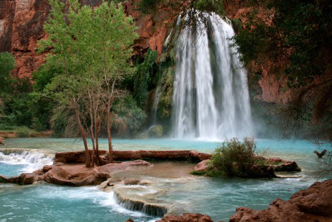 Обои картинки фото природа, водопады, водопад, рка, горы
