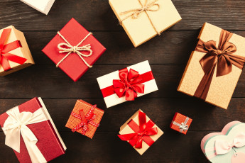 Картинка праздничные подарки+и+коробочки фон подарки