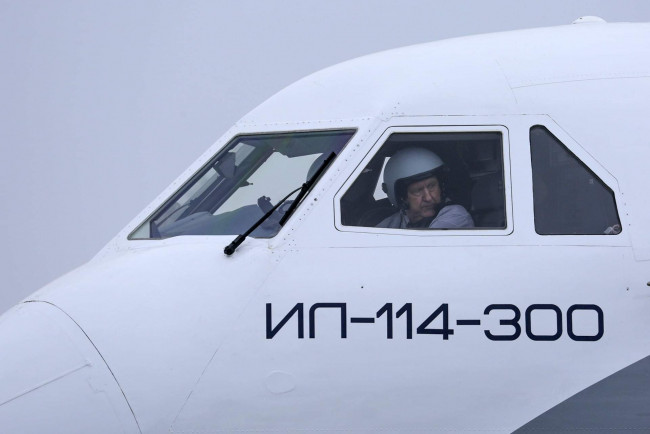 Обои картинки фото ил-114-300, авиация, кабина пилотов, кабина, пассажирский, самолет, ильюшин