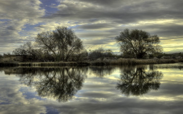 Картинка природа реки озера тучи отражение река трава деревья