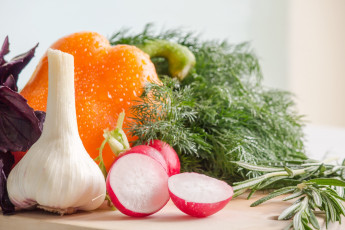 Картинка еда овощи чеснок розмарин перец редис укроп