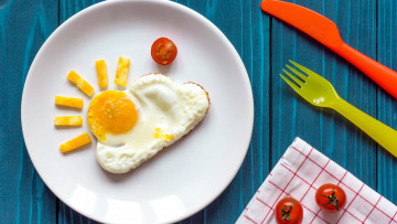 Картинка еда Яичные+блюда глазунья помидоры черри яйцо
