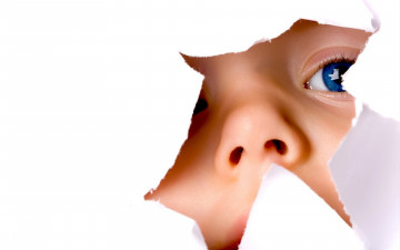Картинка разное глаза ребенок дырка лицо нос