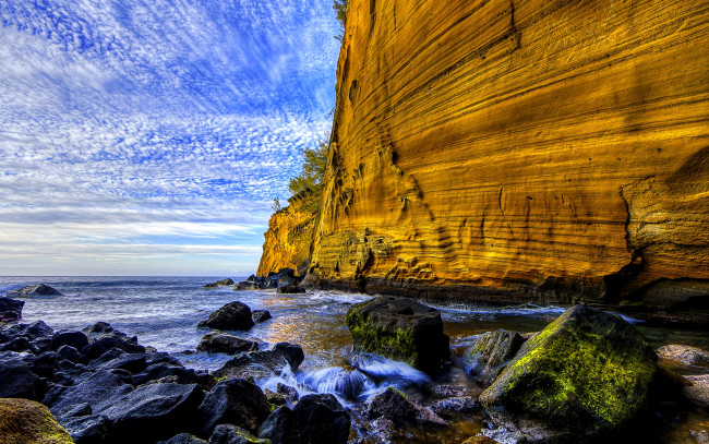 Обои картинки фото природа, побережье, океан, скалы, камни, облака