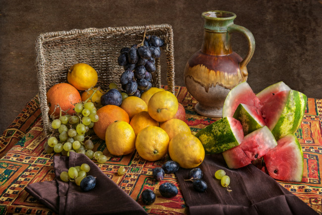 Обои картинки фото еда, натюрморт, лимоны, арбуз, апельсины, кувшин, виноград