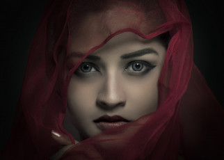 Картинка девушки -+лица +портреты портрет шелковый красный шарф