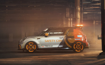 Картинка автомобили mini 2021 electric pacesetter вид сбоку экстерьер автомобиль безопасности электромобиль британские