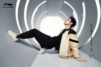 Картинка мужчины xiao+zhan актер куртка спортивный костюм тоннель