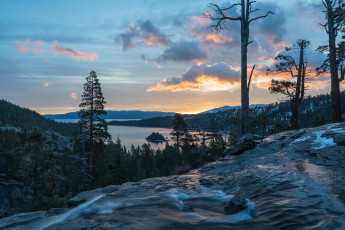 Картинка природа пейзажи california lake tahoe водопады игл emerald bay state park озеро тахо панорама eagle falls водопад калифорния