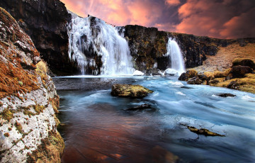 Картинка природа водопады водопад зима лед скалы река закат