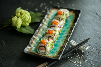 Картинка еда рыба +морепродукты +суши +роллы рис лосось роллы палочки вкусно