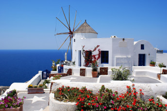 Картинка города санторини+ греция дом клумбы цветы