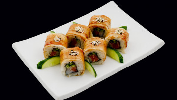 Картинка еда рыба +морепродукты +суши +роллы японская кухня роллы суши огурец
