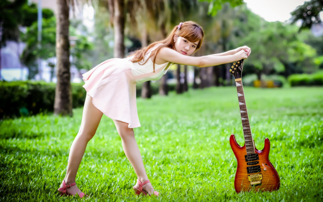 Обои картинки фото музыка, - другое, девушка, азиатка, гитара