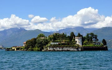 Картинка города -+дворцы +замки +крепости palazzo borromeo palace isola bella piedmont italy lago maggiore alps дворец борромео изола-белла пьемонт италия озеро лаго-маджоре альпы остров горы вода облака