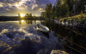 Картинка корабли лодки +шлюпки озеро лодка утро