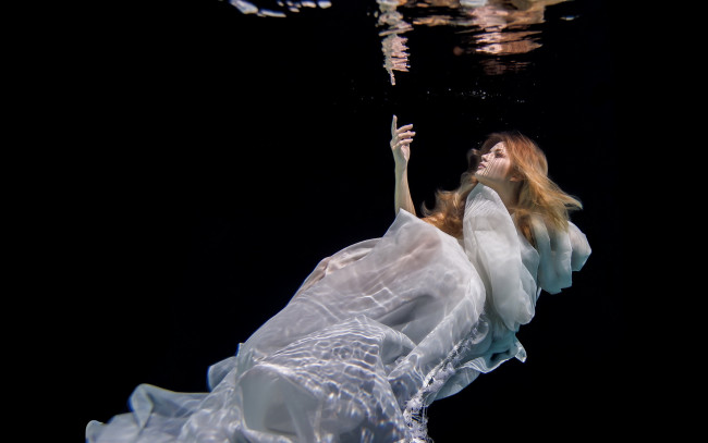 Обои картинки фото девушки, -unsort , креатив, underwater, вода, девушка