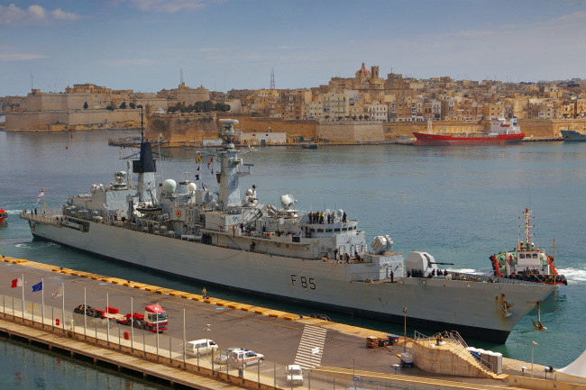 Обои картинки фото hms cumberland, корабли, крейсеры,  линкоры,  эсминцы, боевой, флот