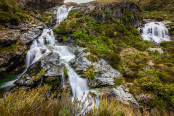 Картинка новая+зеландия природа водопады трава камни