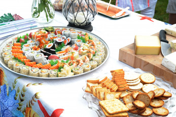 Картинка еда рыба +морепродукты +суши +роллы нож хлеб роллы сыр палочки
