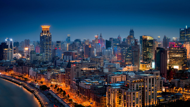 Обои картинки фото huangpu, shanghai, china, города, шанхай, китай, набережная, ночной, город, здания, панорама, хуанпу