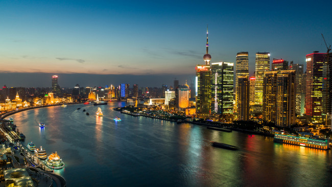 Обои картинки фото shanghai, china, города, шанхай, китай, ночной, город, huangpu, river, река, хуанпу, огни, небоскрёбы, панорама, здания