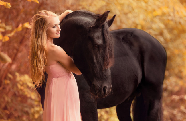 Обои картинки фото девушки, -unsort , блондинки, конь, девушка, настроение