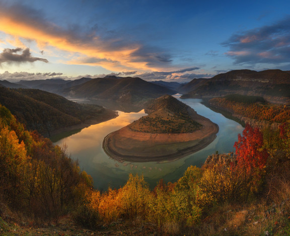 Обои картинки фото природа, пейзажи, осень, облака, пейзаж, закат, горы, река, болгария