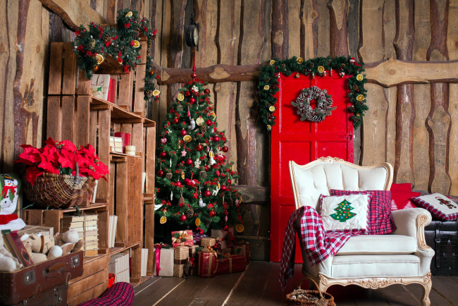 Обои картинки фото праздничные, ёлки, кресло, елка, пуансеттия