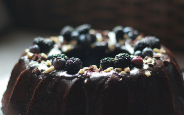 Картинка еда пирожные +кексы +печенье шоколадный кекс орехи ежевика