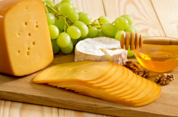 обоя еда, сырные изделия, виноград, honey, cheese, grapes, орехи, мед, сыр, nuts