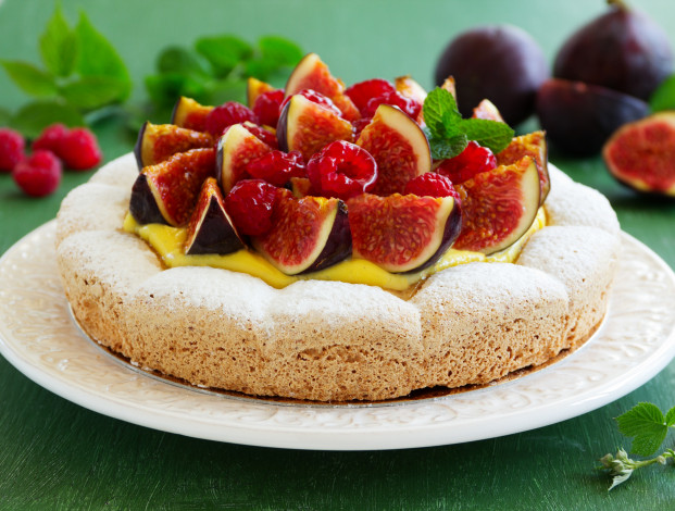 Обои картинки фото еда, пироги, пирог, инжир, малина, сахарная, пудра, cake, figs, raspberries, powdered, sugar